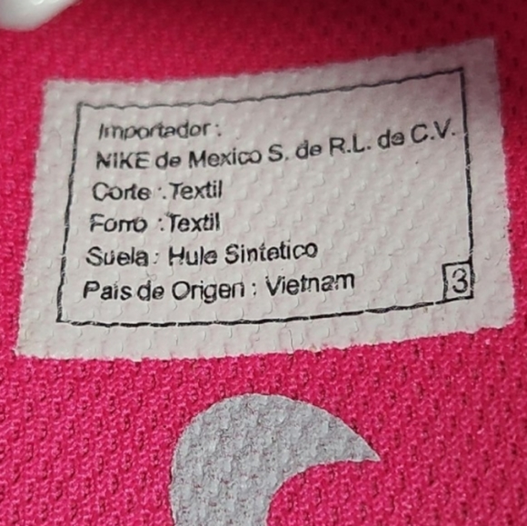 Nike Pink Running Shoes - Picture 4 of 6